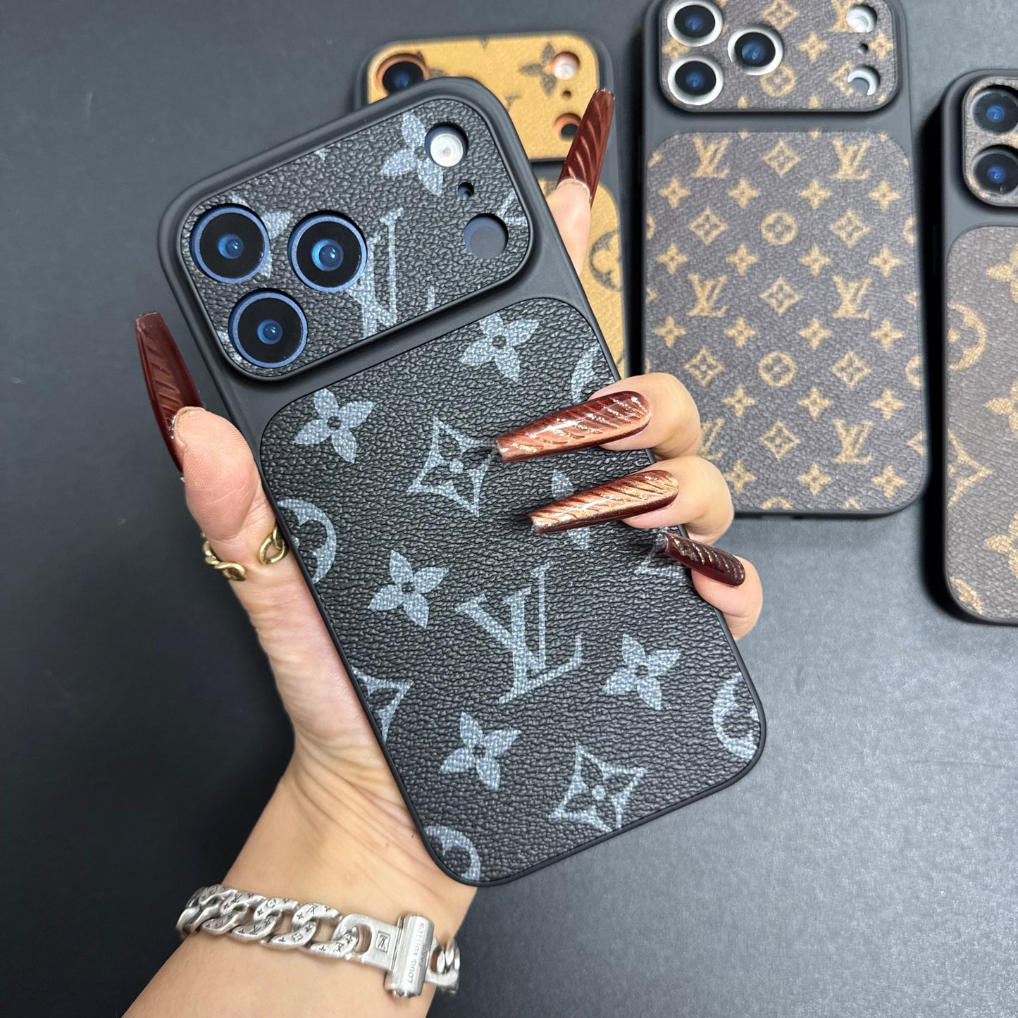 Chic Traditional Love Design Phone Case