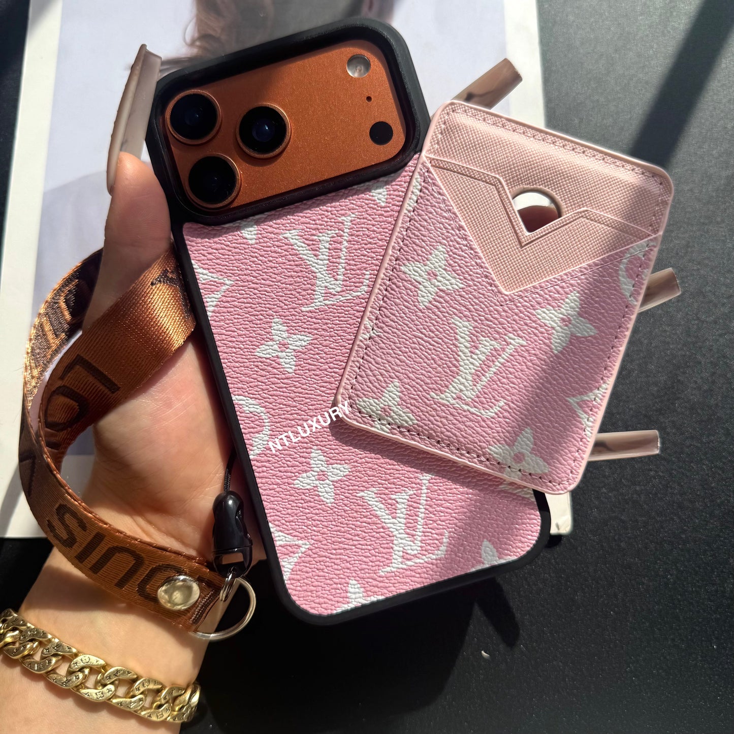 Magsafe Hülle mit Magsafe Tasche 3er Set mit Band (Schwarz & Pink)
