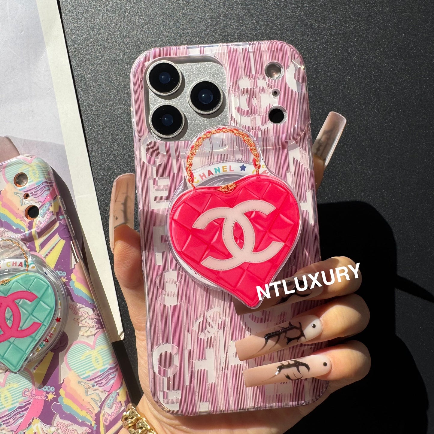 Around Design Phone Case With Heart Magsafe Holder