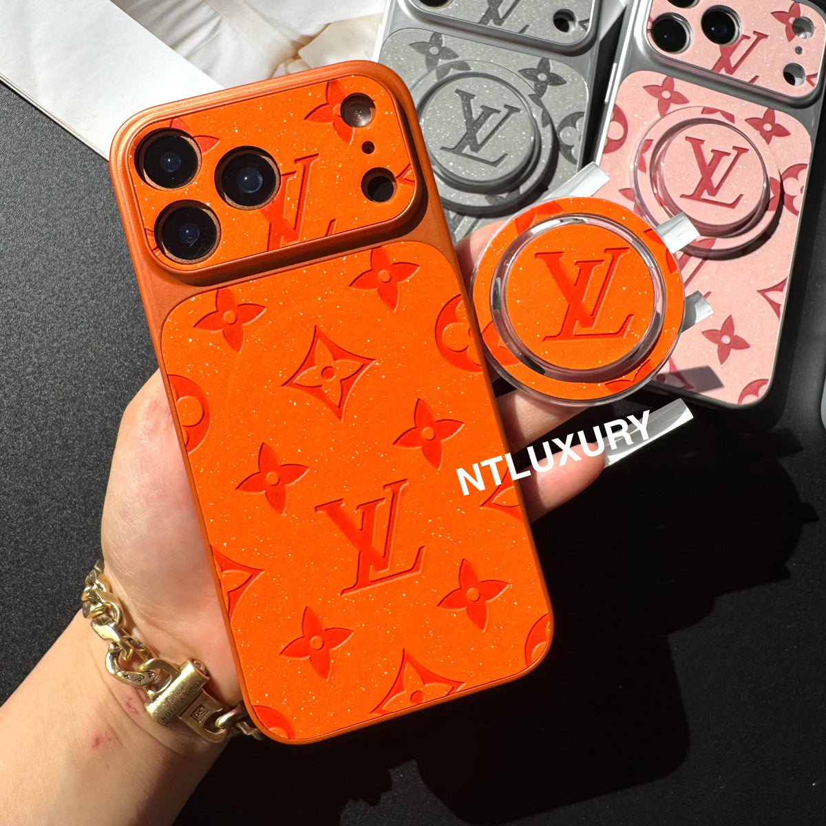 Jus d'orange à paillettes et support Magsafe