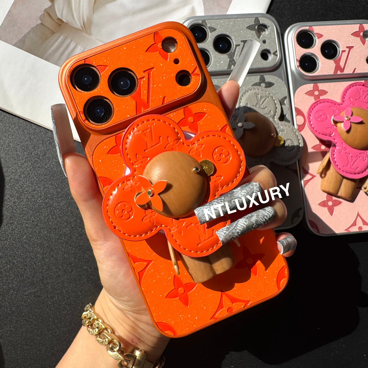Jus d'orange Paillettes Amour avec support Magsafe (Poupée en bois)