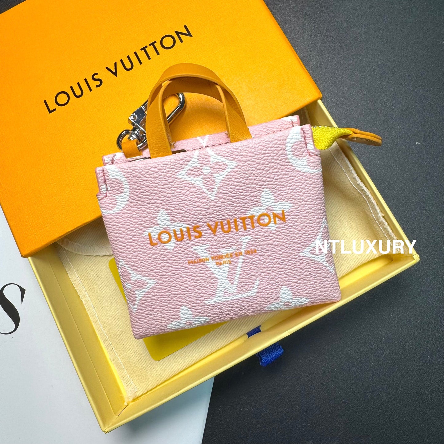 Hot Selling Love Cute Mini Wallet ( 17 Colors)