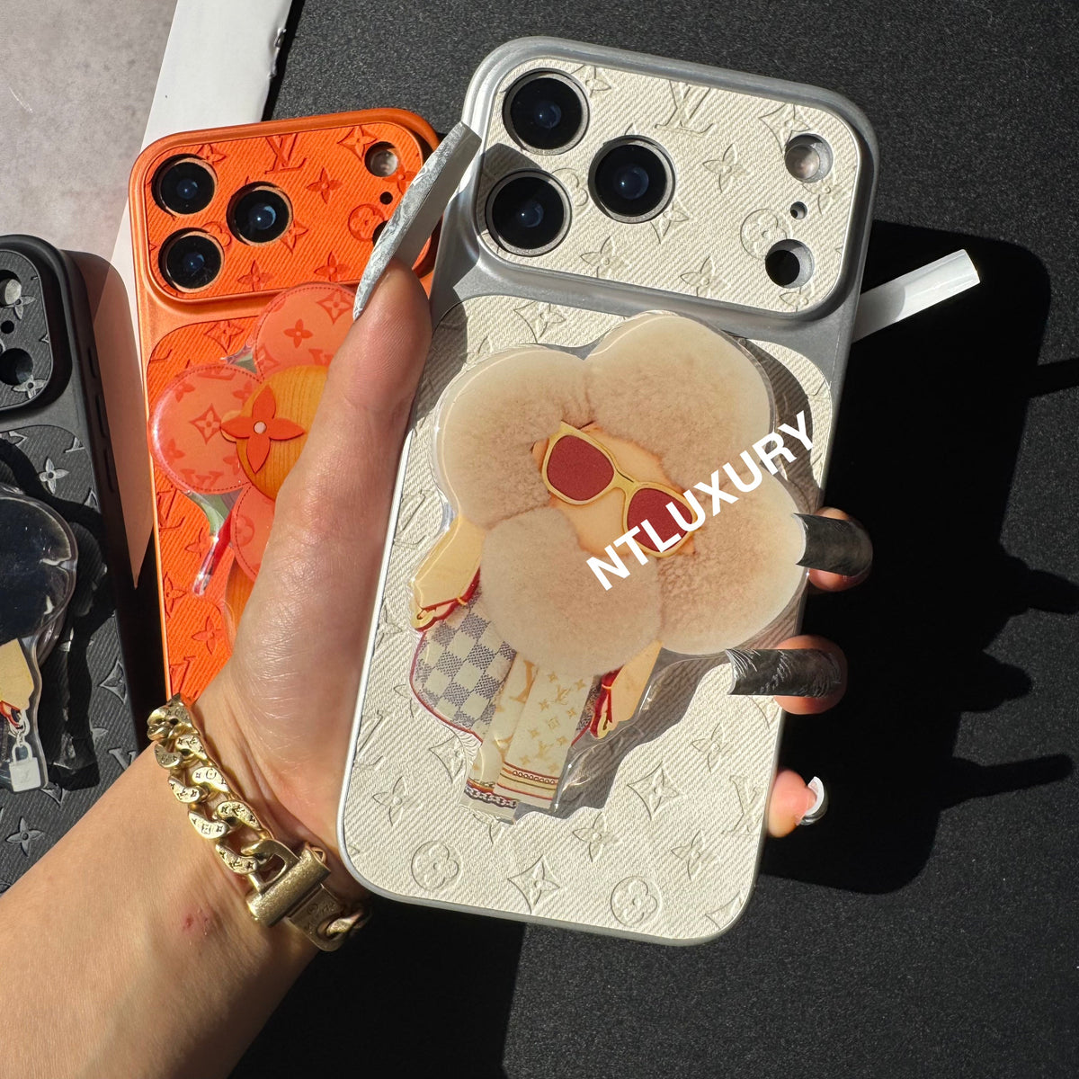 Coque de téléphone en jean Orange Juice avec support Magsafe (Poupée)
