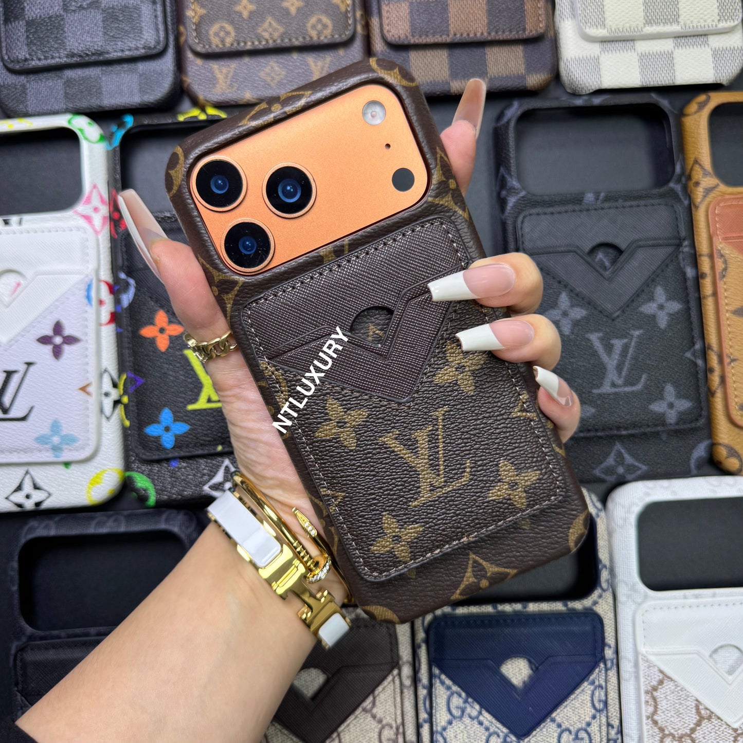 Traditional Love Magsafe Phone Case with Pocket Purse