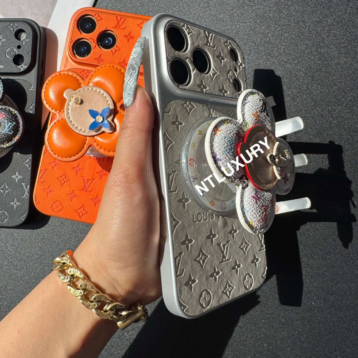 Orange Juice Denim Love Handyhülle mit Magsafe Halter (Wood Doll)