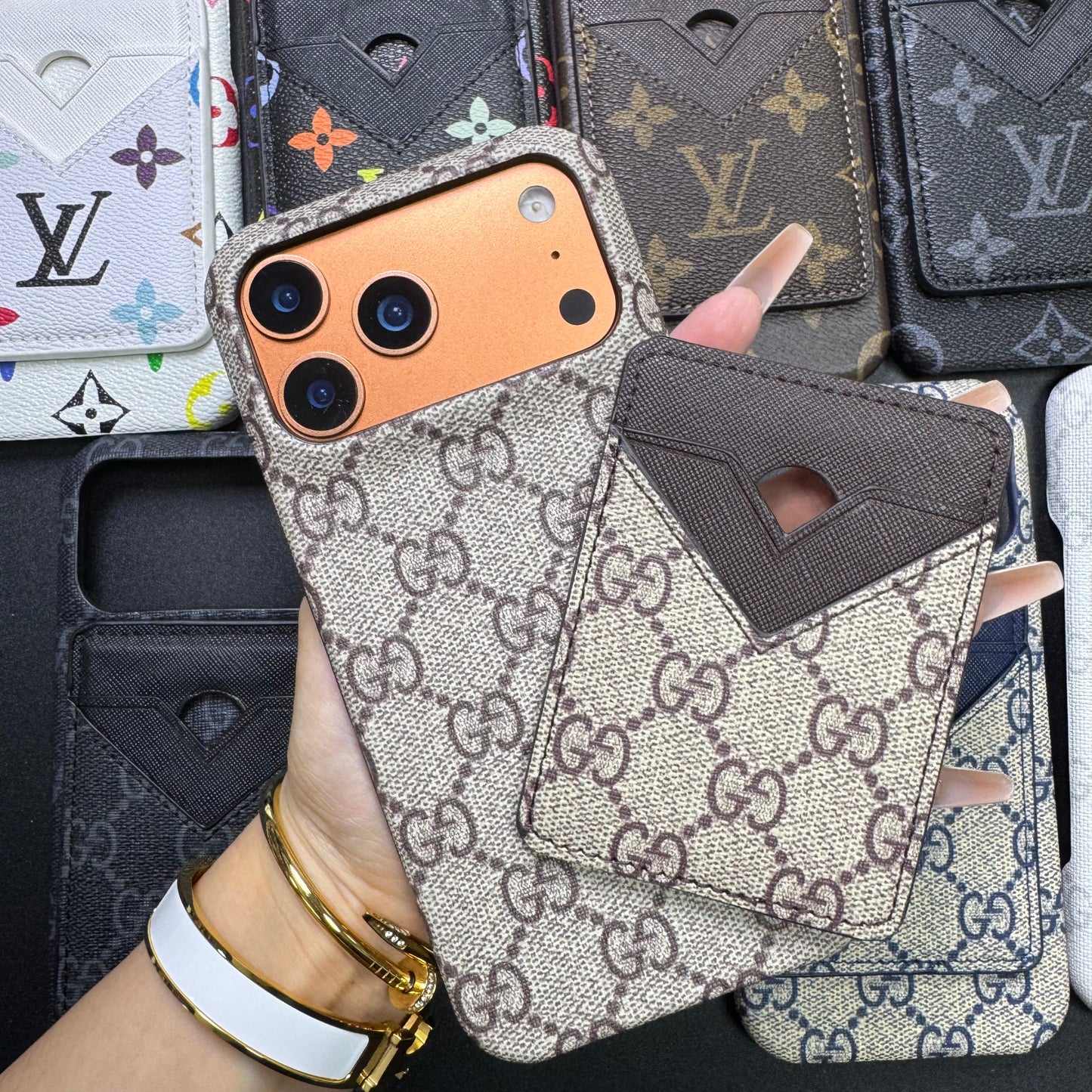 Traditional Love Magsafe Phone Case with Pocket Purse