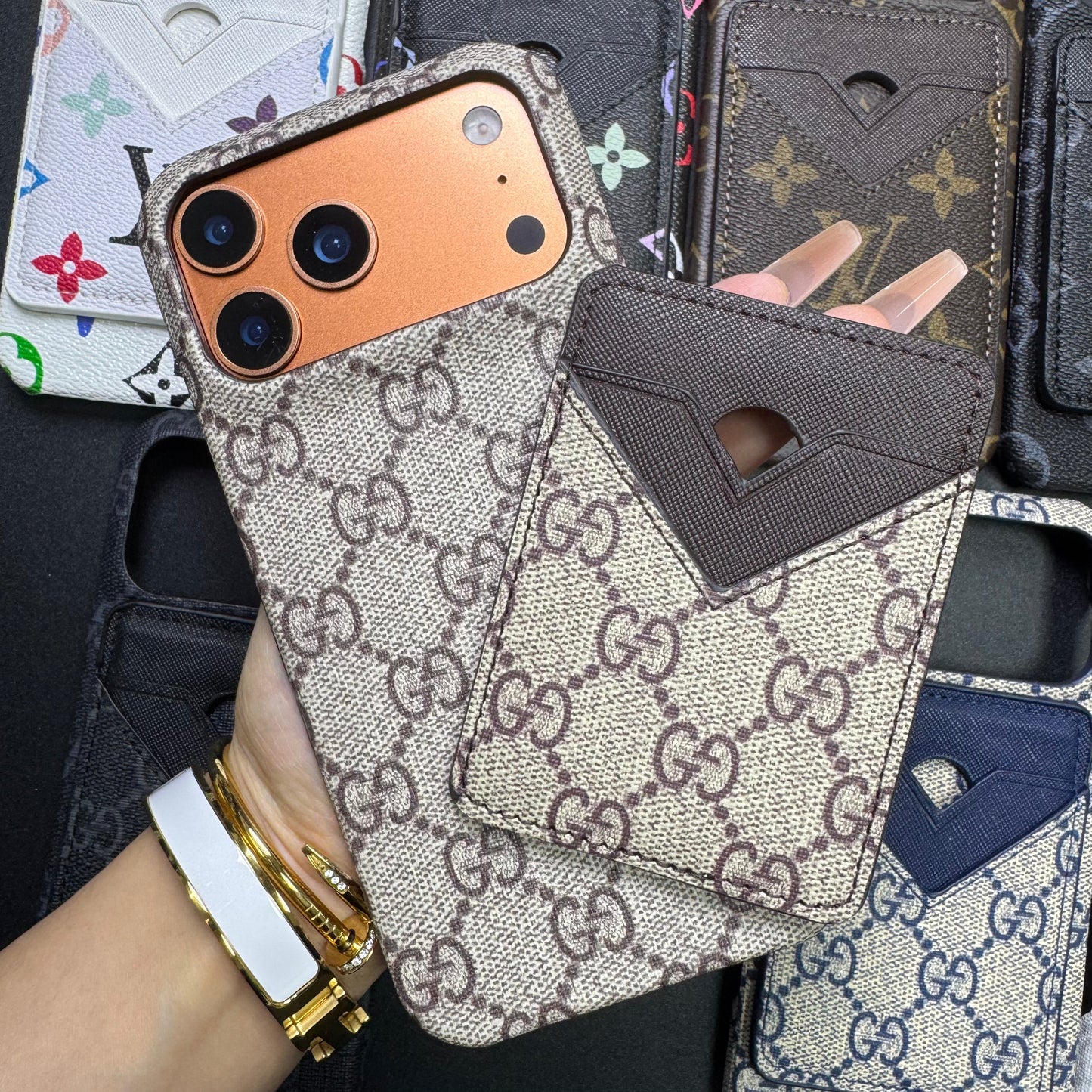 Traditional Love Magsafe Phone Case with Pocket Purse