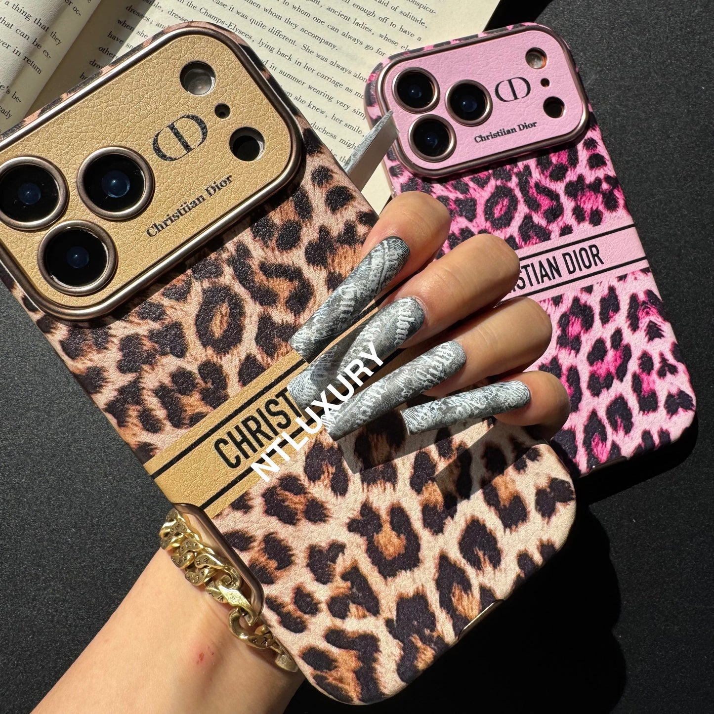 Leopard-Design Love Handyhülle