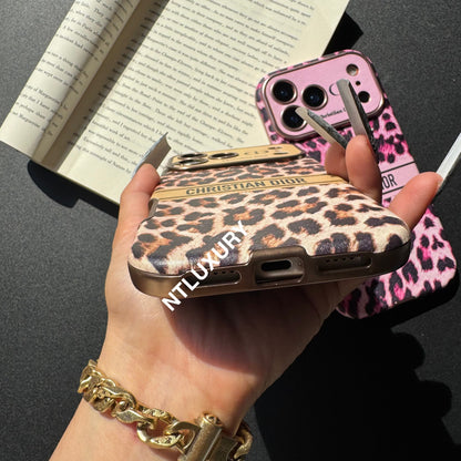 Coque de téléphone imprimé léopard avec motif cœur