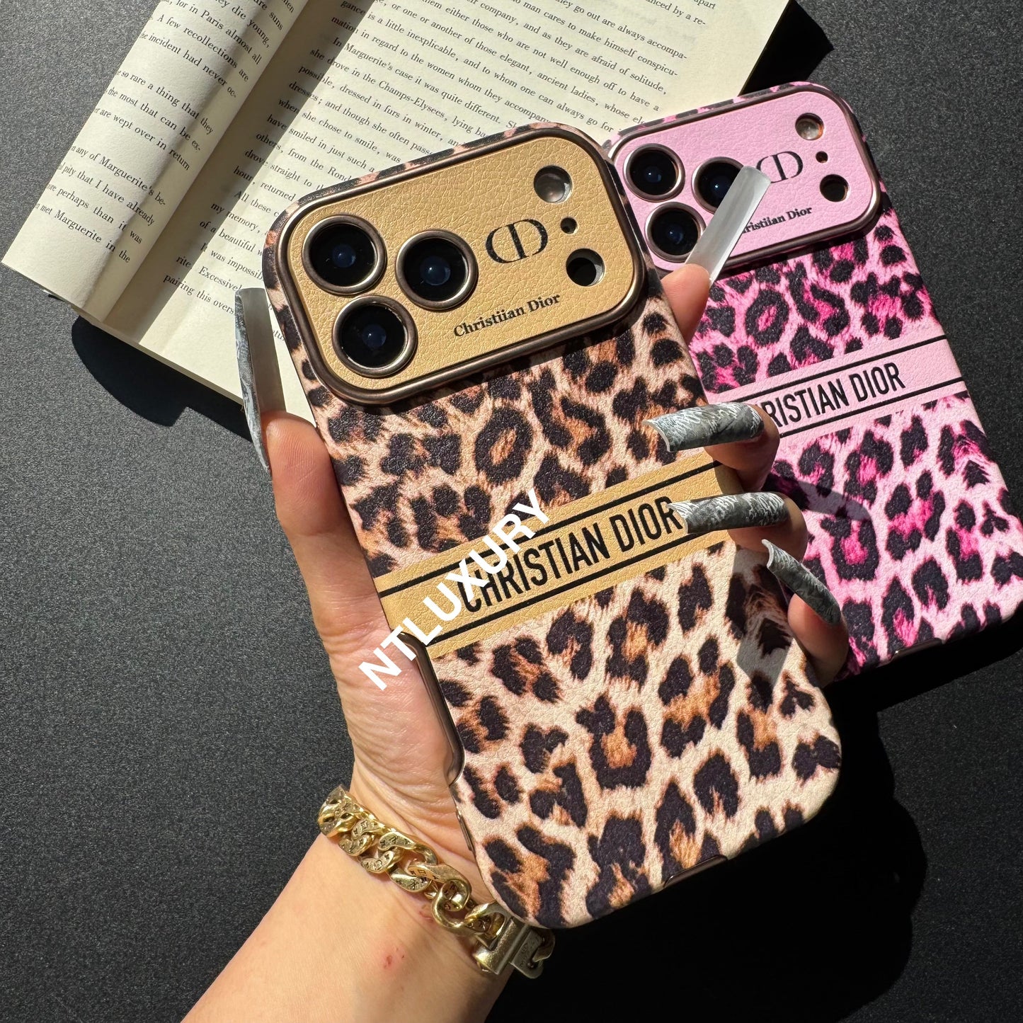 Leopard-Design Love Handyhülle