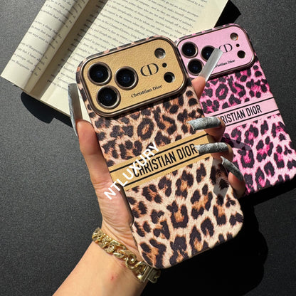 Coque de téléphone imprimé léopard avec motif cœur