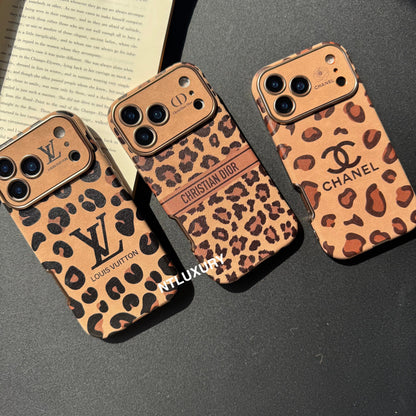 Étui de téléphone motif léopard café et amour