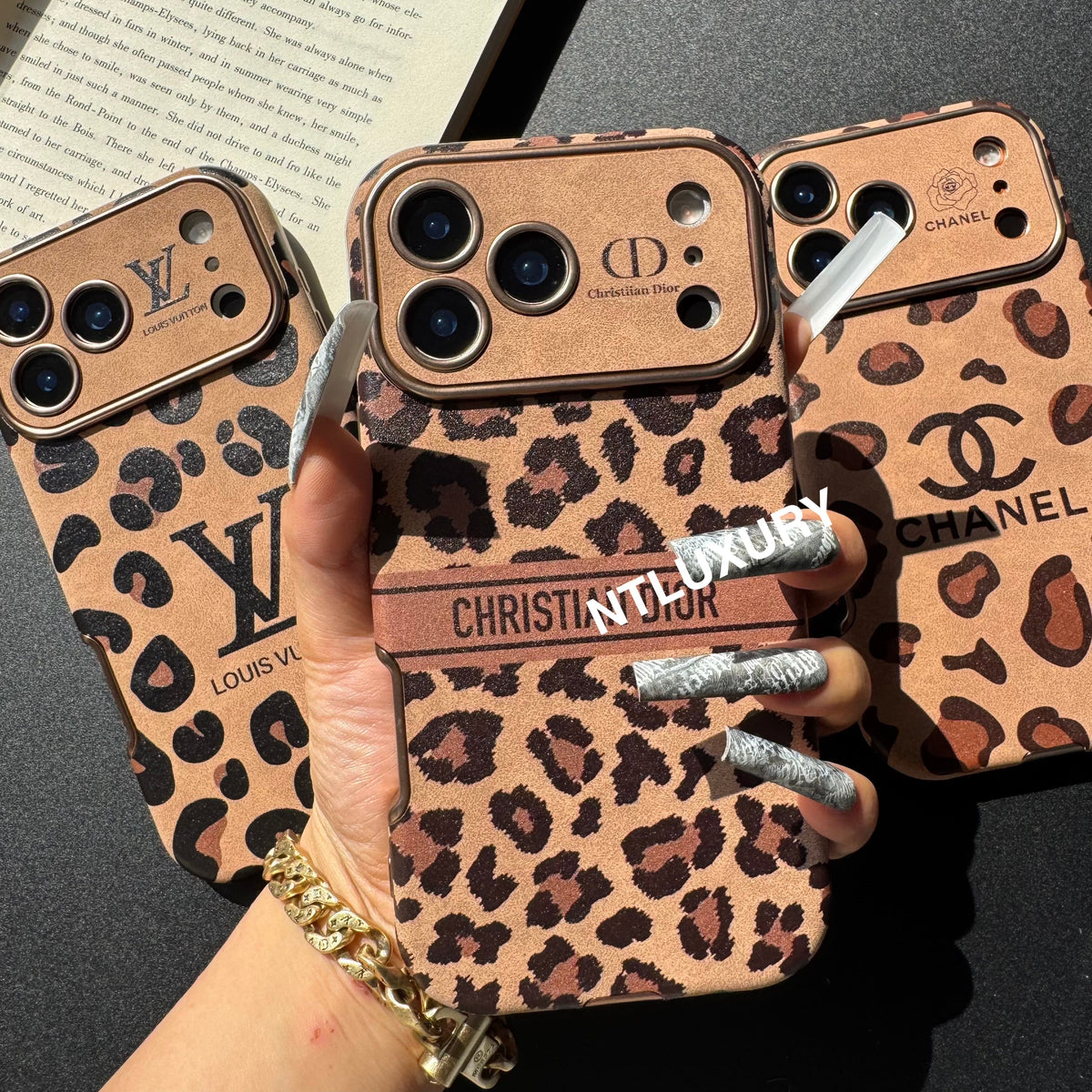Étui de téléphone motif léopard café et amour