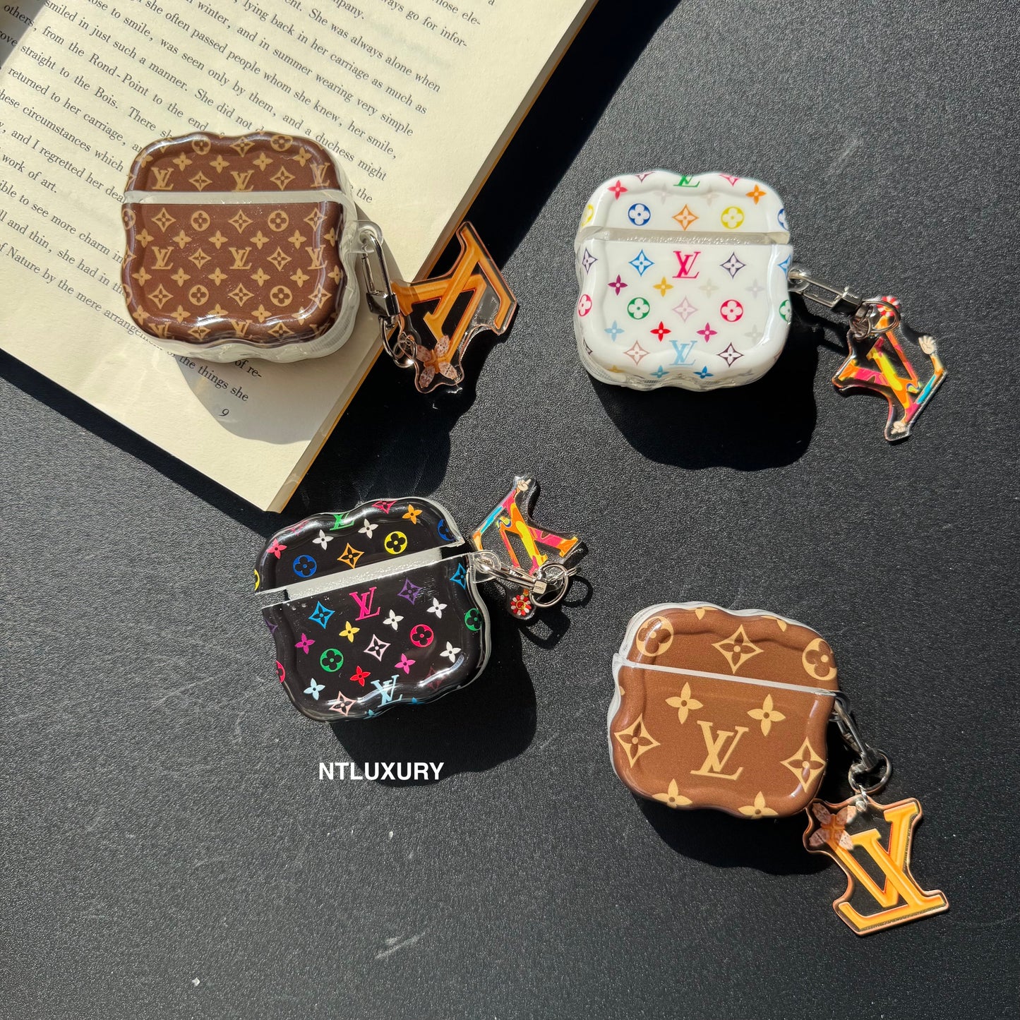 Ausgefallenes neues Airpods-Case-Design mit Anhänger
