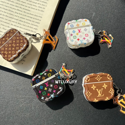 Étui AirPods au design fantaisie avec pendentif