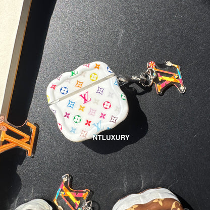 Étui AirPods au design fantaisie avec pendentif