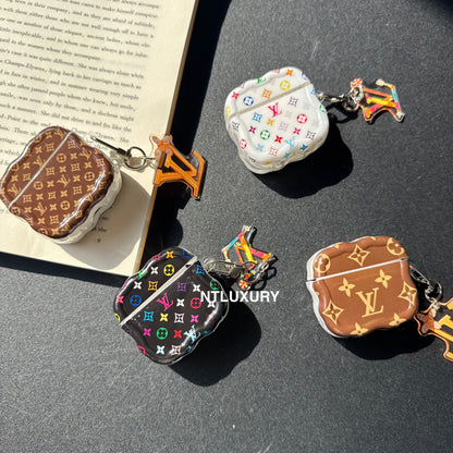 Étui AirPods au design fantaisie avec pendentif