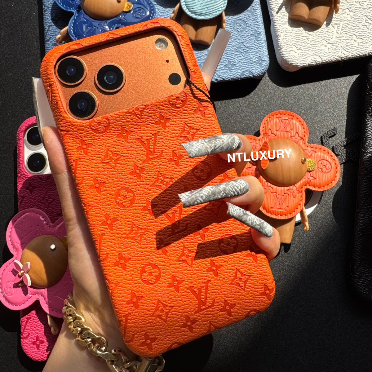 Coque de téléphone au design coloré avec support Magsafe pour poupée