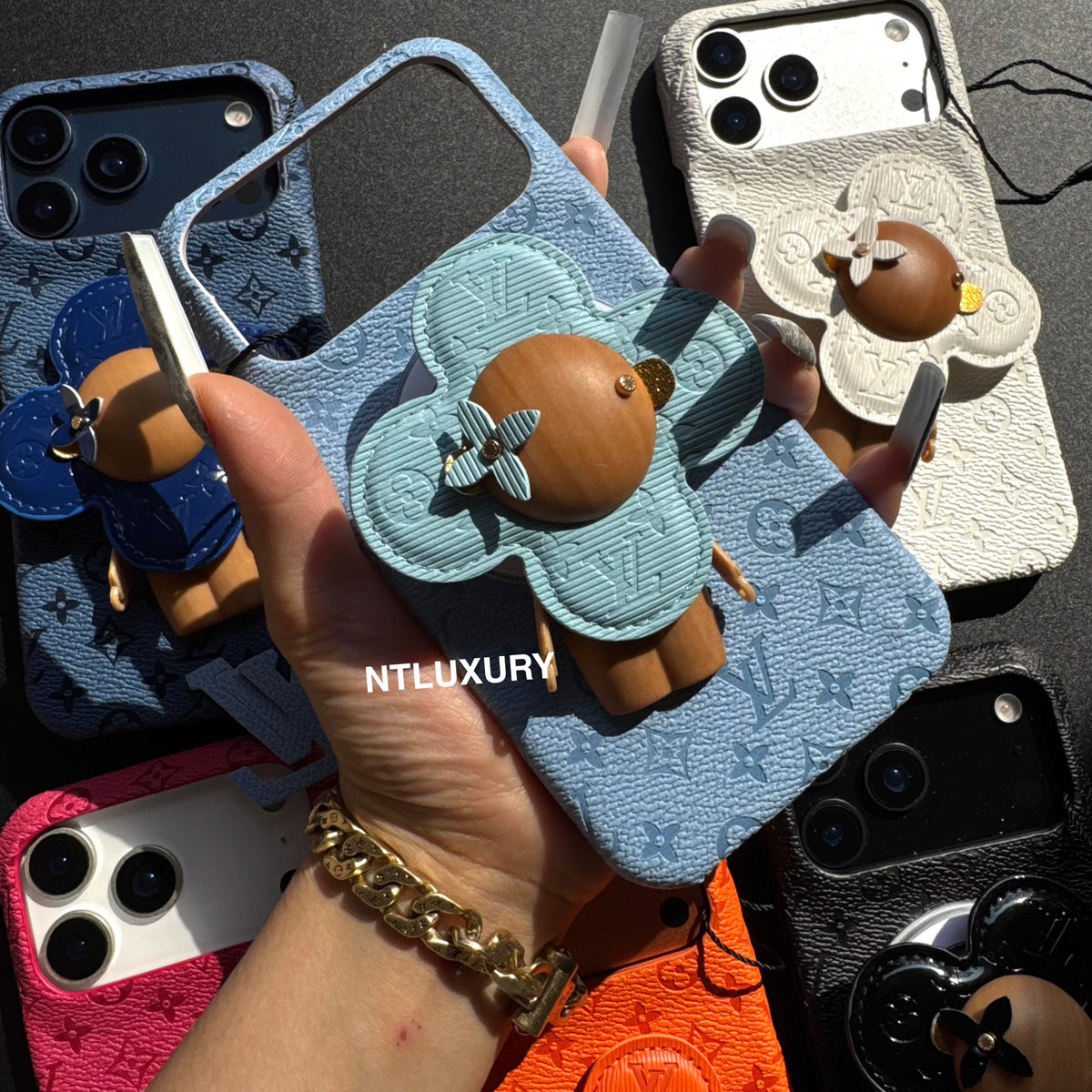 Coque de téléphone au design coloré avec support Magsafe pour poupée
