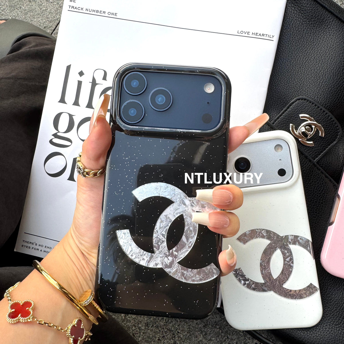 Asymmetric Design Glitter CC Phone Case