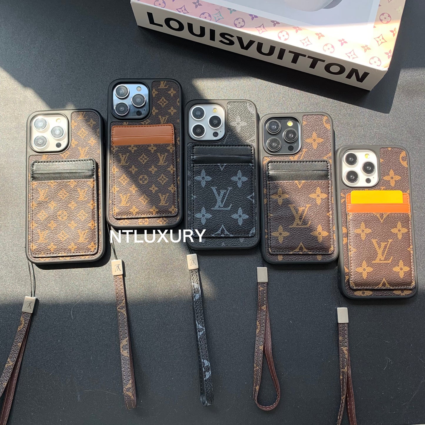 Traditional Card Pocket Samsung Case with Rope (3 Pieces)