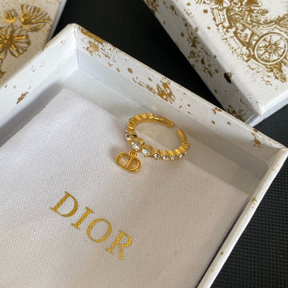 Bague ouverte pendentif lettre diamant de cristal