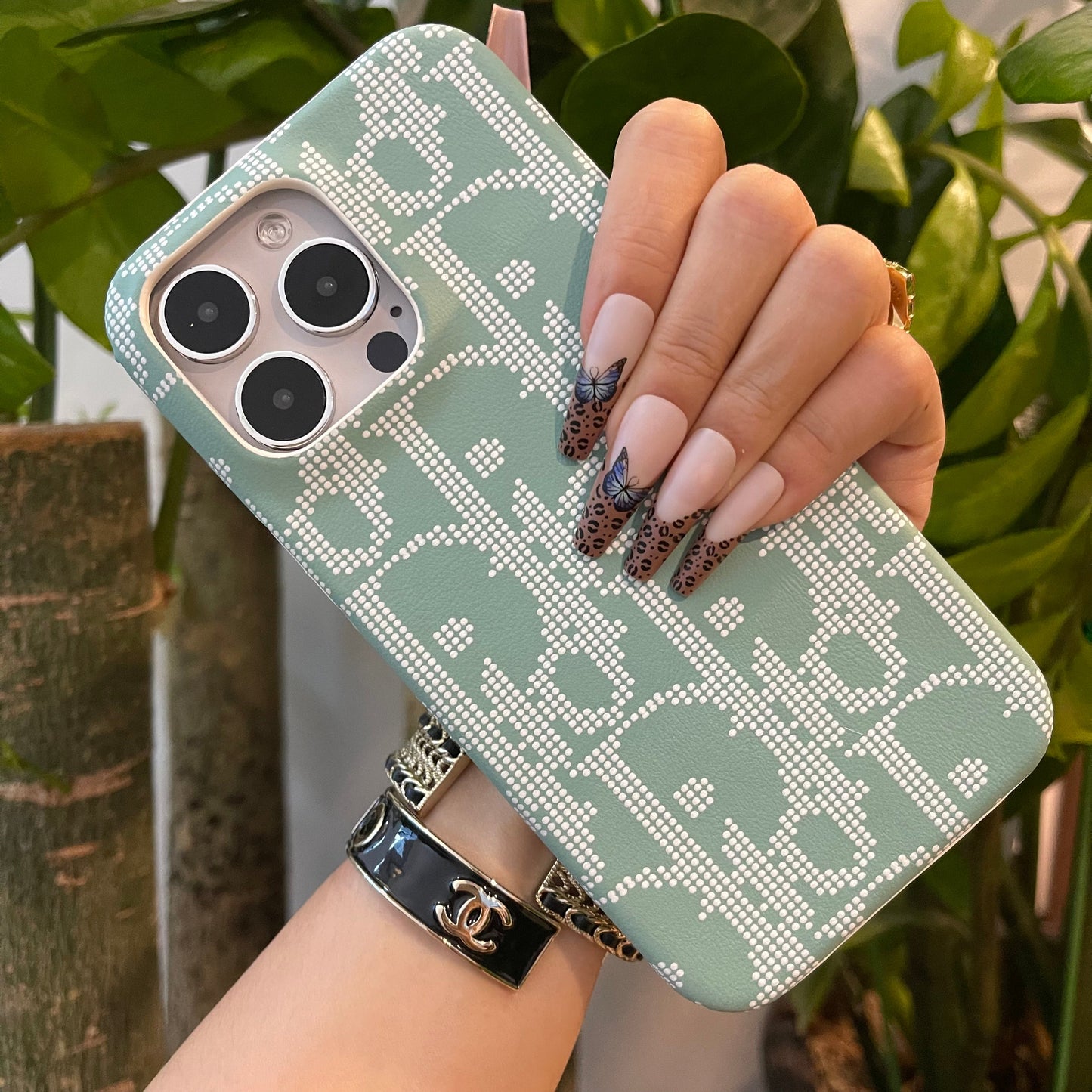 Étui de téléphone élégant avec protection d'appareil photo