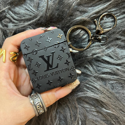 Schwarze trendige Airpods Hülle (Big Love)