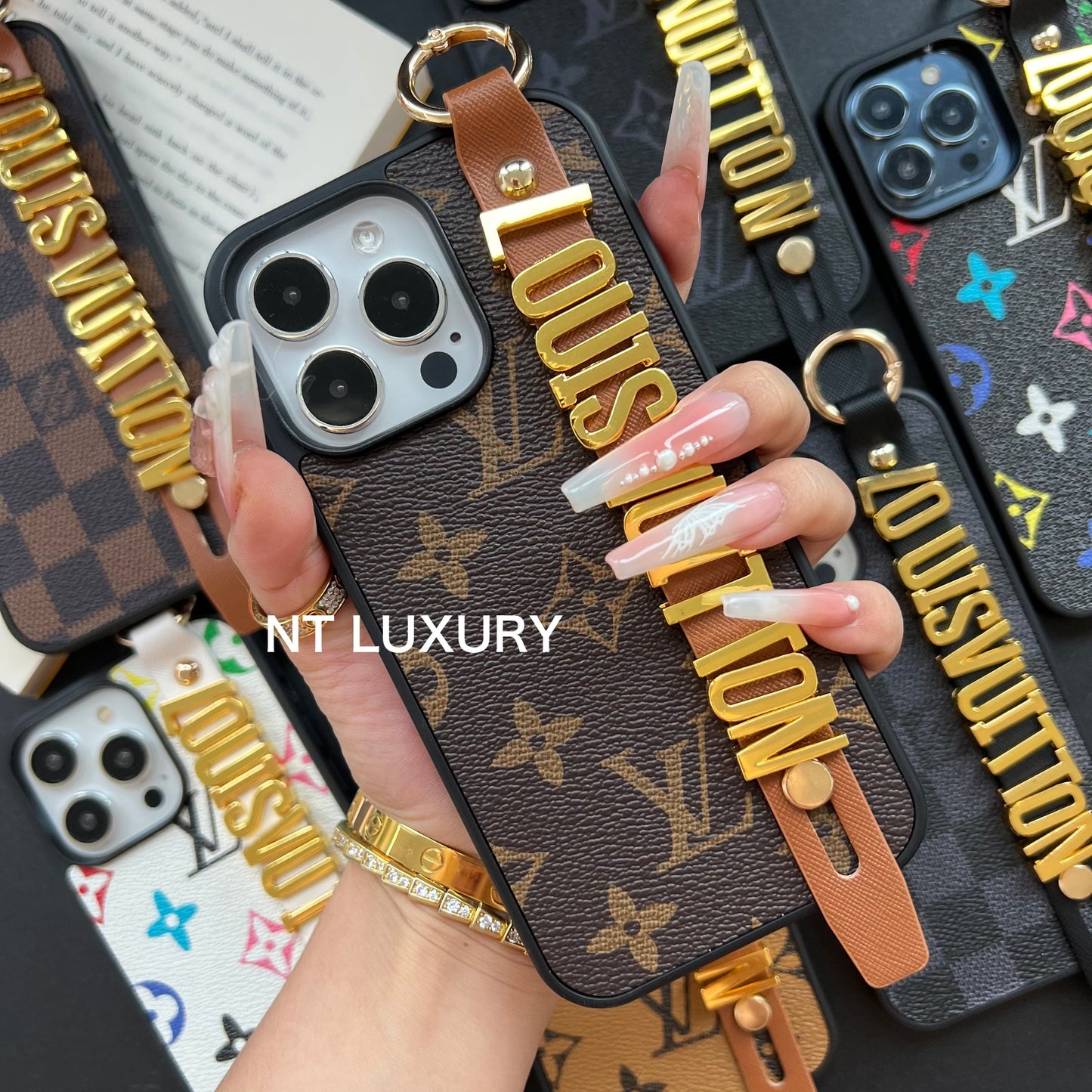 Coque iPhone motif taille d'amour