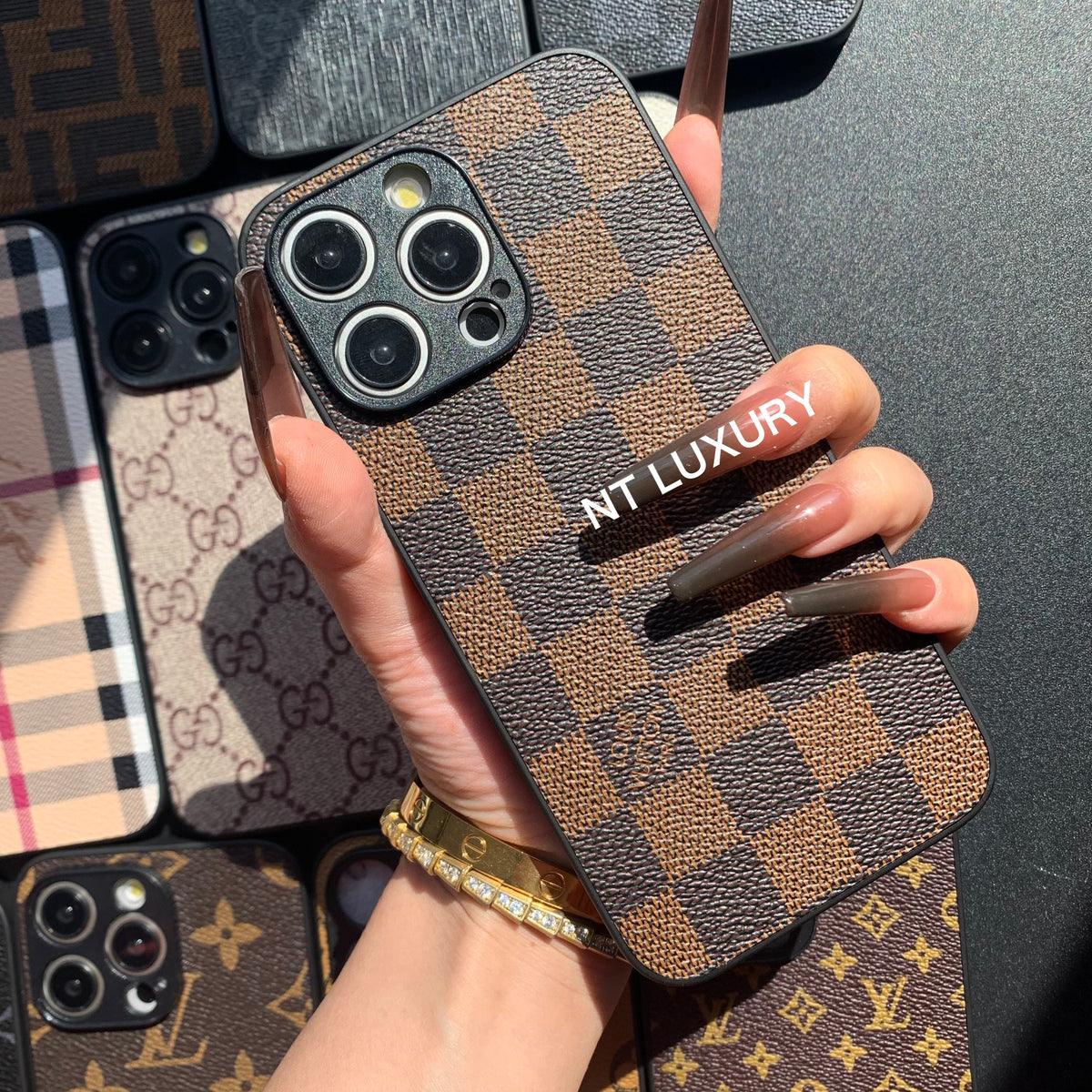 Traditional Phone Case with Camera Protection (Brown Latticed)