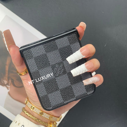 Coque Samsung motifs floraux traditionnels pour la série Z-Flip