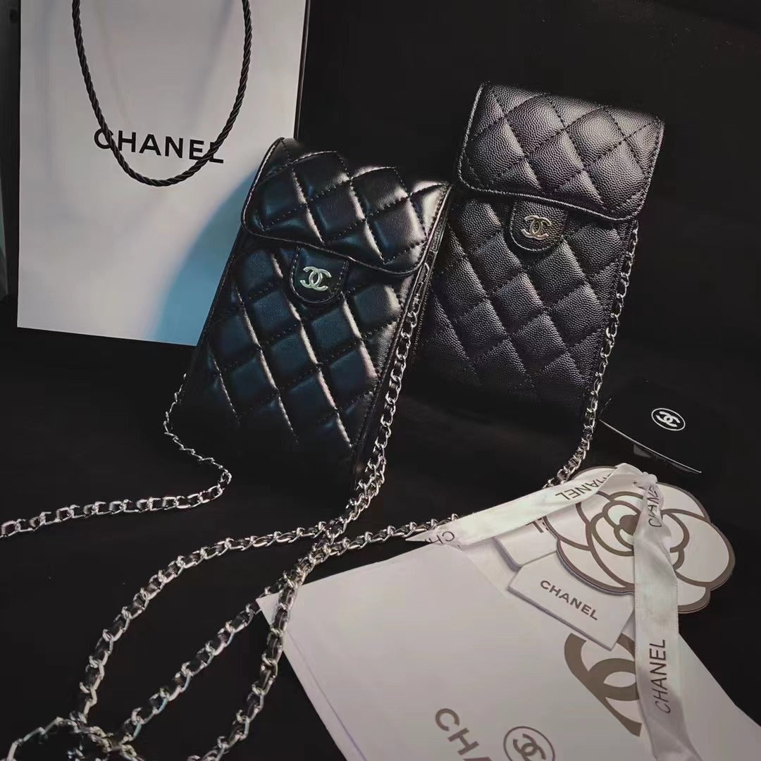 Classic Diamond Plaid Phone Bag