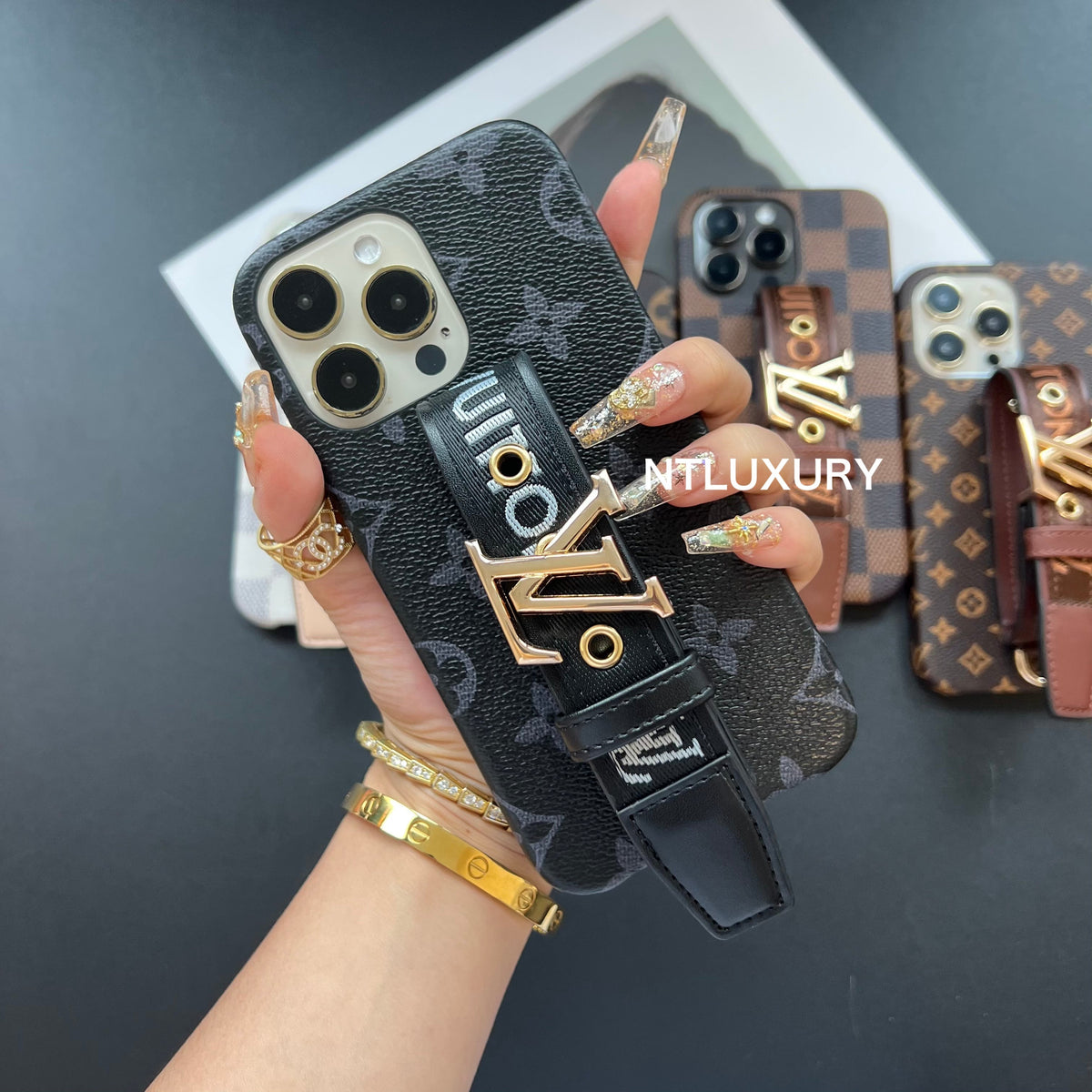 Étui de téléphone à taille unique fantaisie traditionnelle (Amour)
