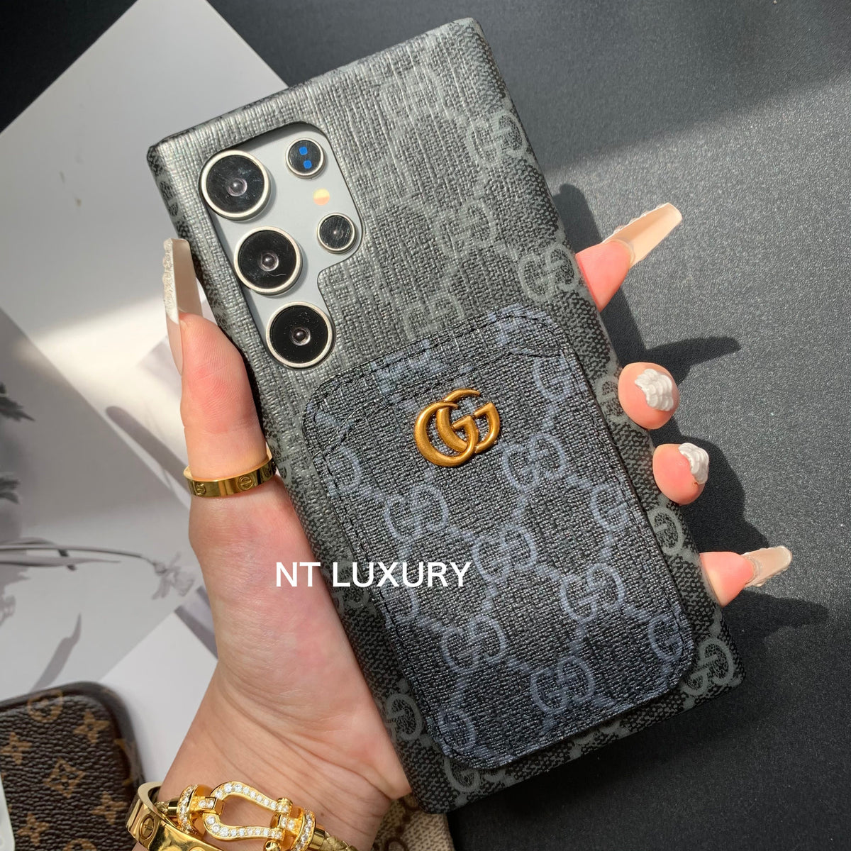 Coque de téléphone à motif cœur avec porte-monnaie
