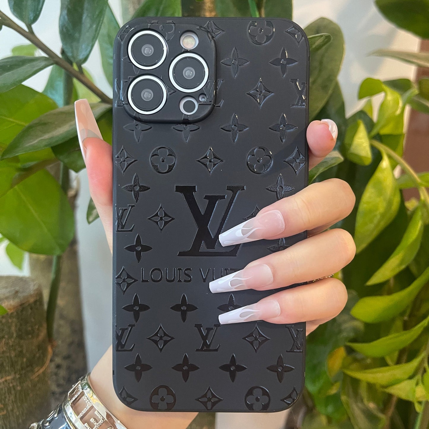 Black Trendy Phone Case ( Big Love)