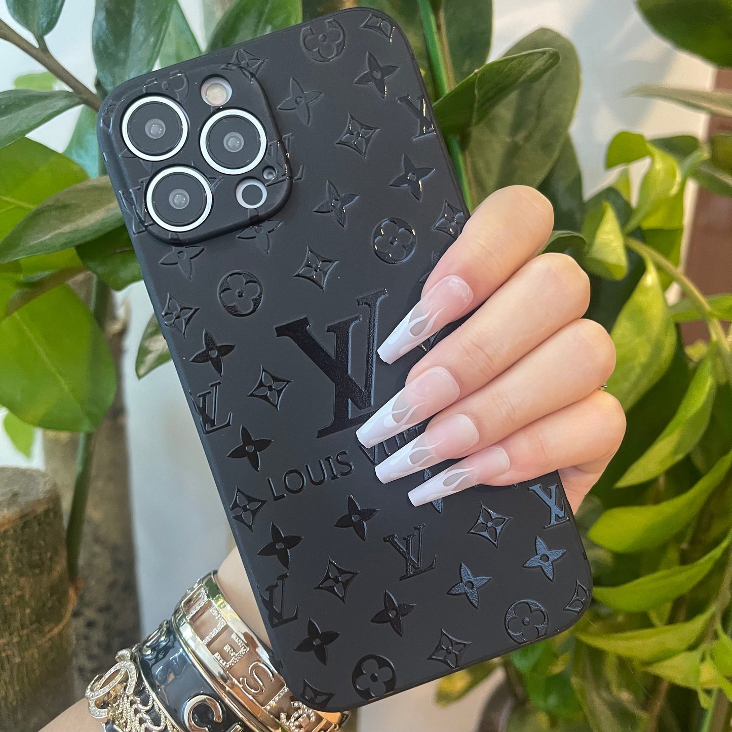 Black Trendy Phone Case ( Big Love)