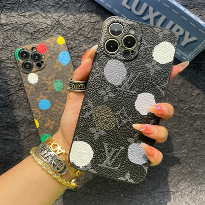 Yayoi Kusama Dots Love Handyhülle für iPhone