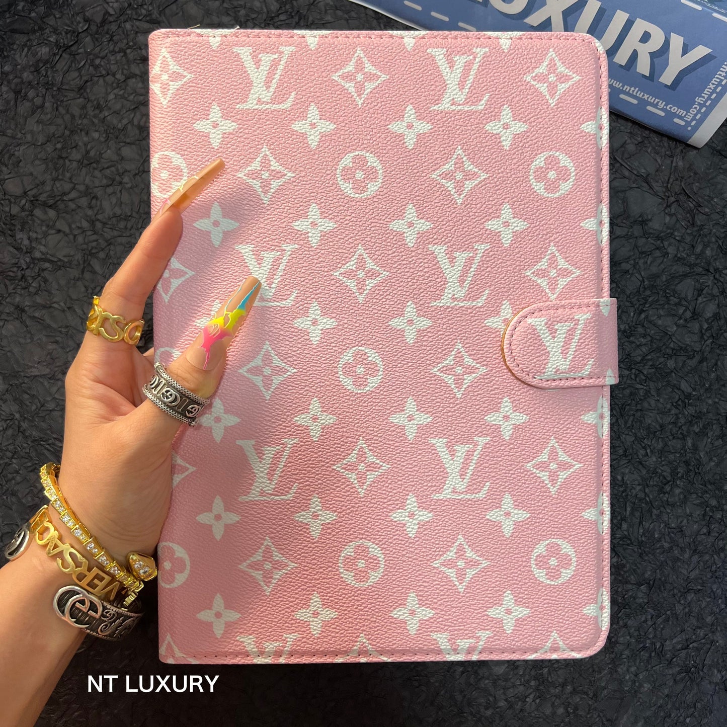 Jolie coque fantaisie pour iPad (Amour rose)