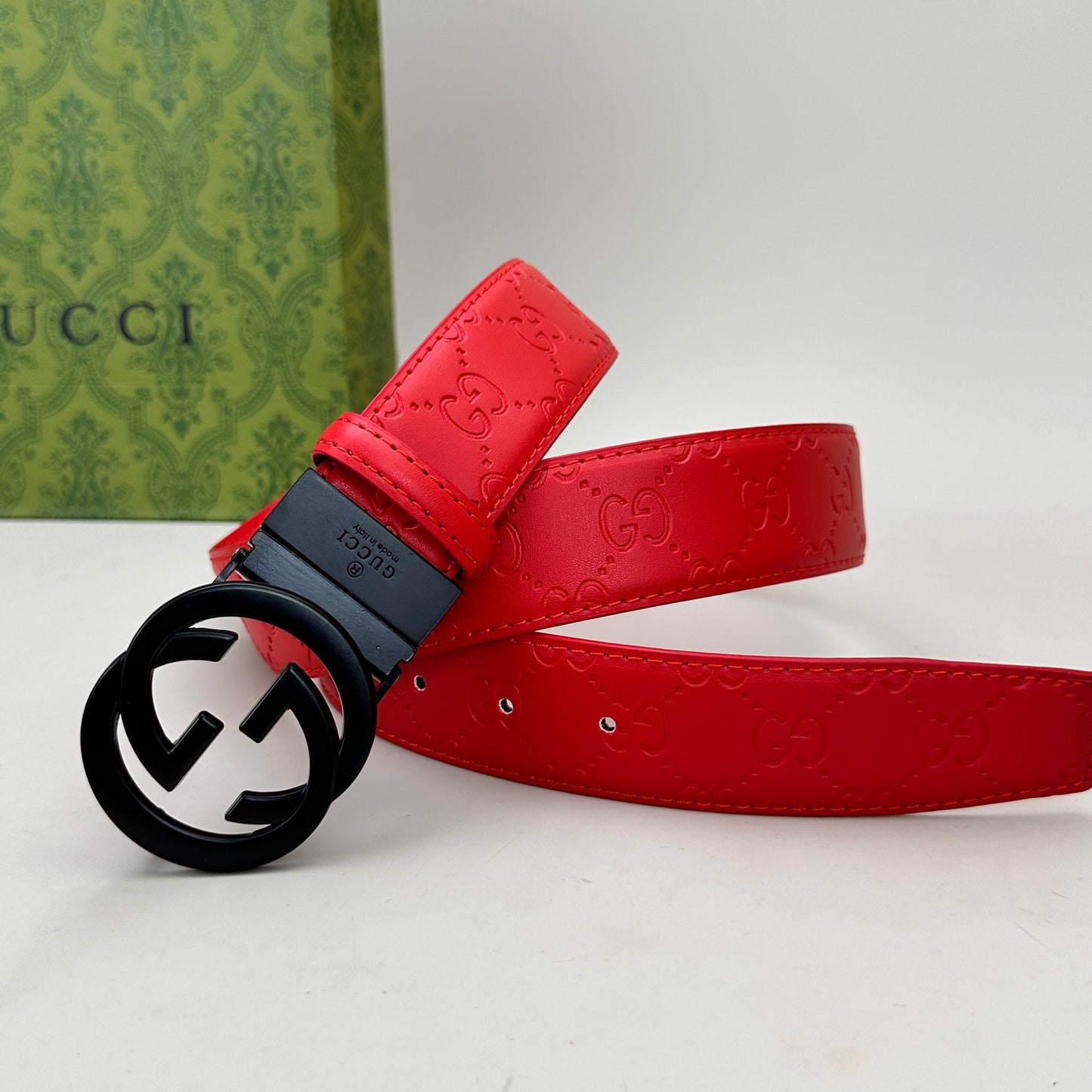 Circle Design Good Belt (Red)