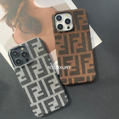 Ausgefallene iPhone-Hülle mit Blumenmuster