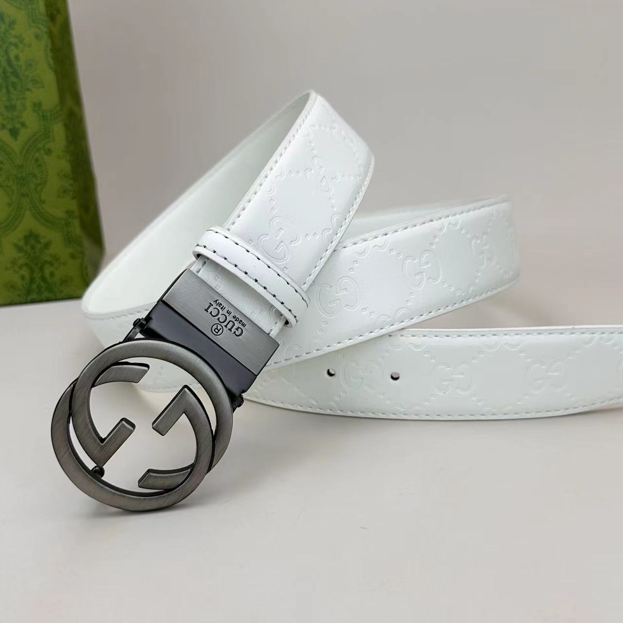 Circle Design Good Belt (White)