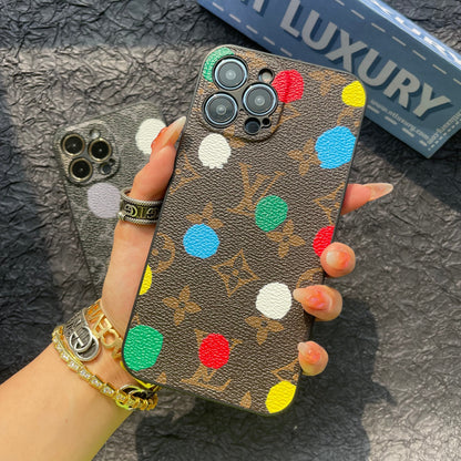 Yayoi Kusama Dots Love Handyhülle für iPhone