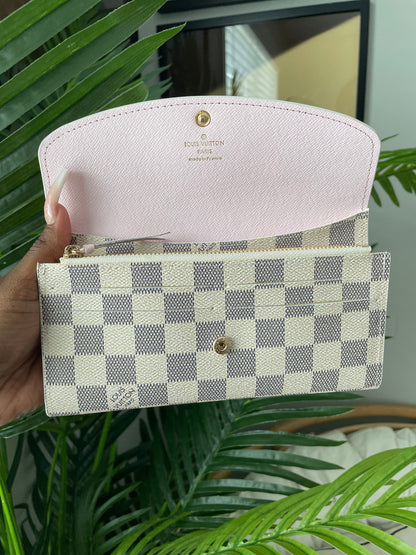 Portefeuille à carreaux longs blancs/roses *livré avec boîte*