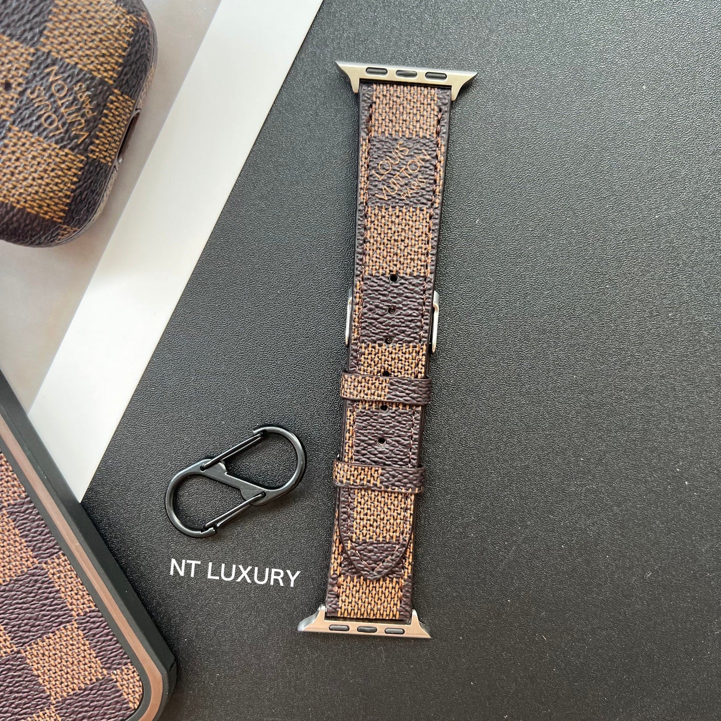 Traditional Touch Waistband For iWatch (Brown)