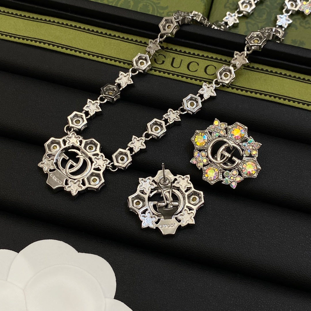 Colored Diamonds Good Design 4 Set (Earrings+Brooch+Rings +Necklace)