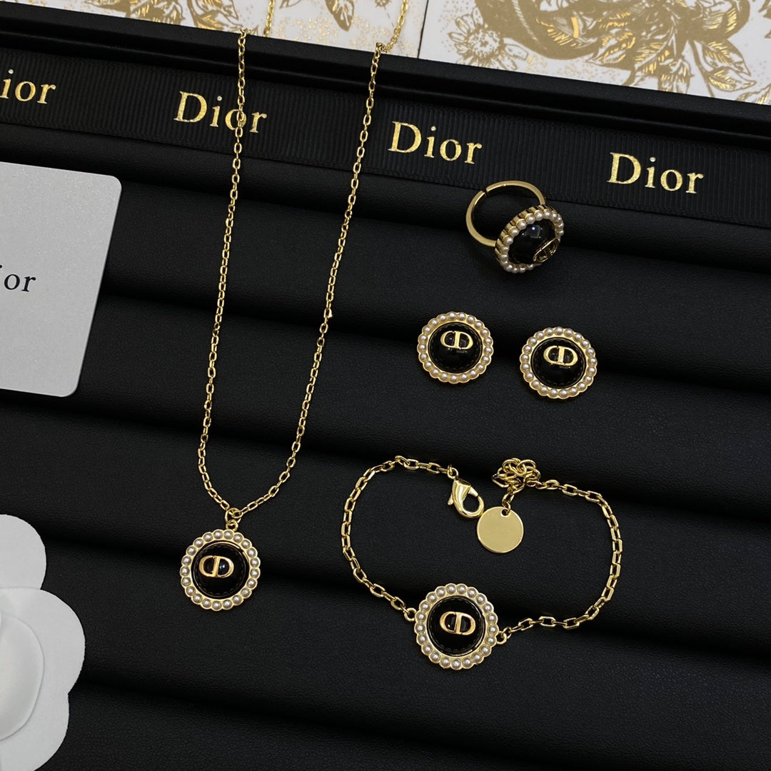 Vintage Dove Earrings & Necklace & Rings Set