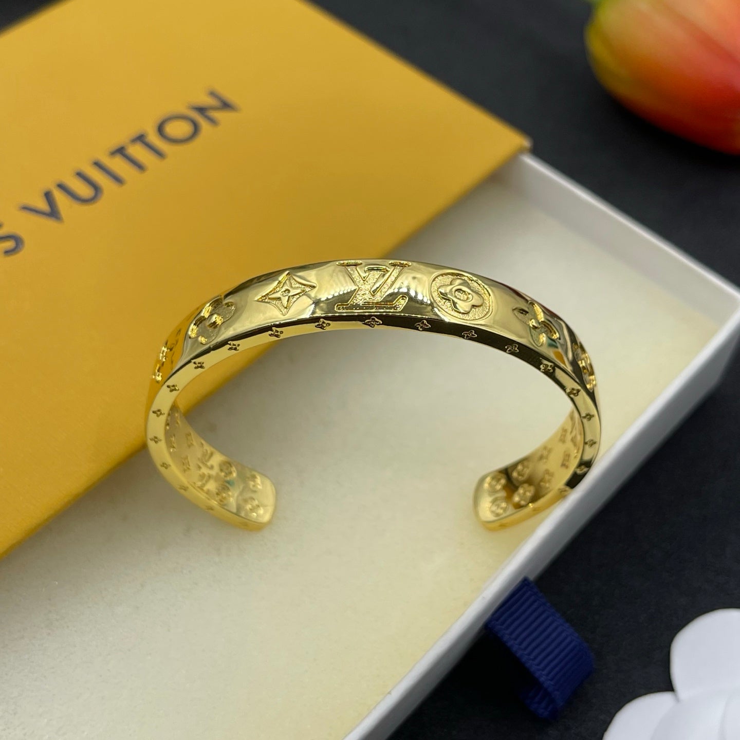 Love Pattern Bracelet