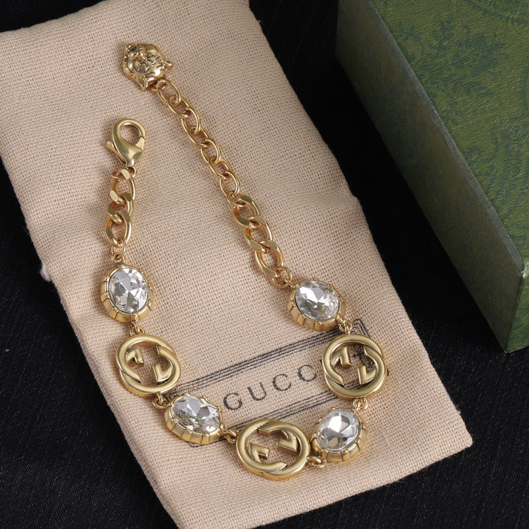 Good Fancy Design Bracelet & Earrings & Necklace (White)