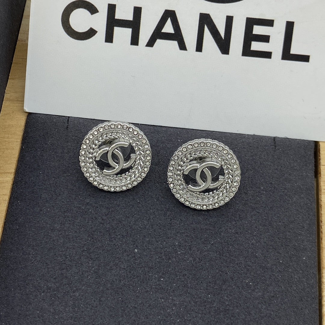 BB Button Girl Earrings Stud