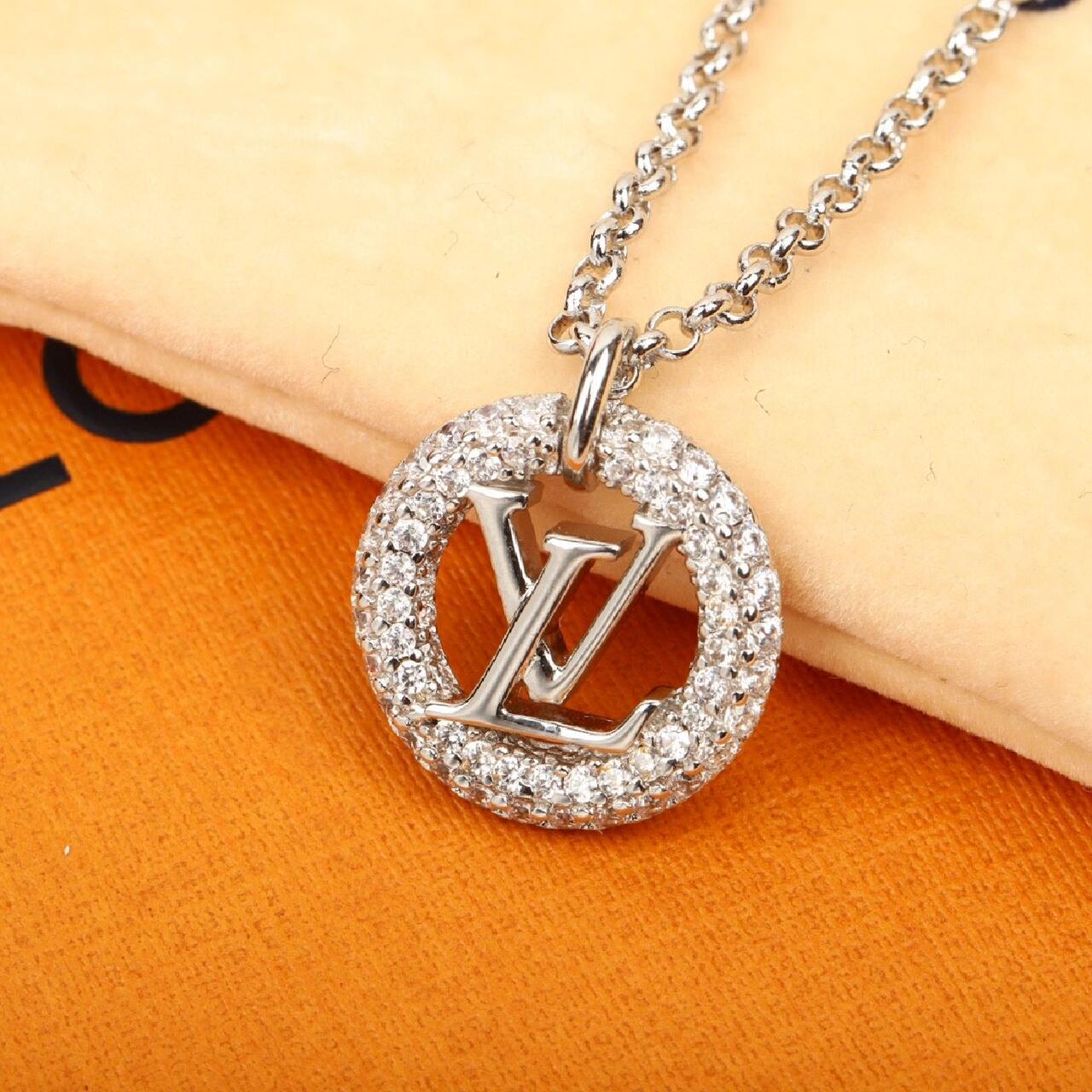 Love Diamond Design Necklace